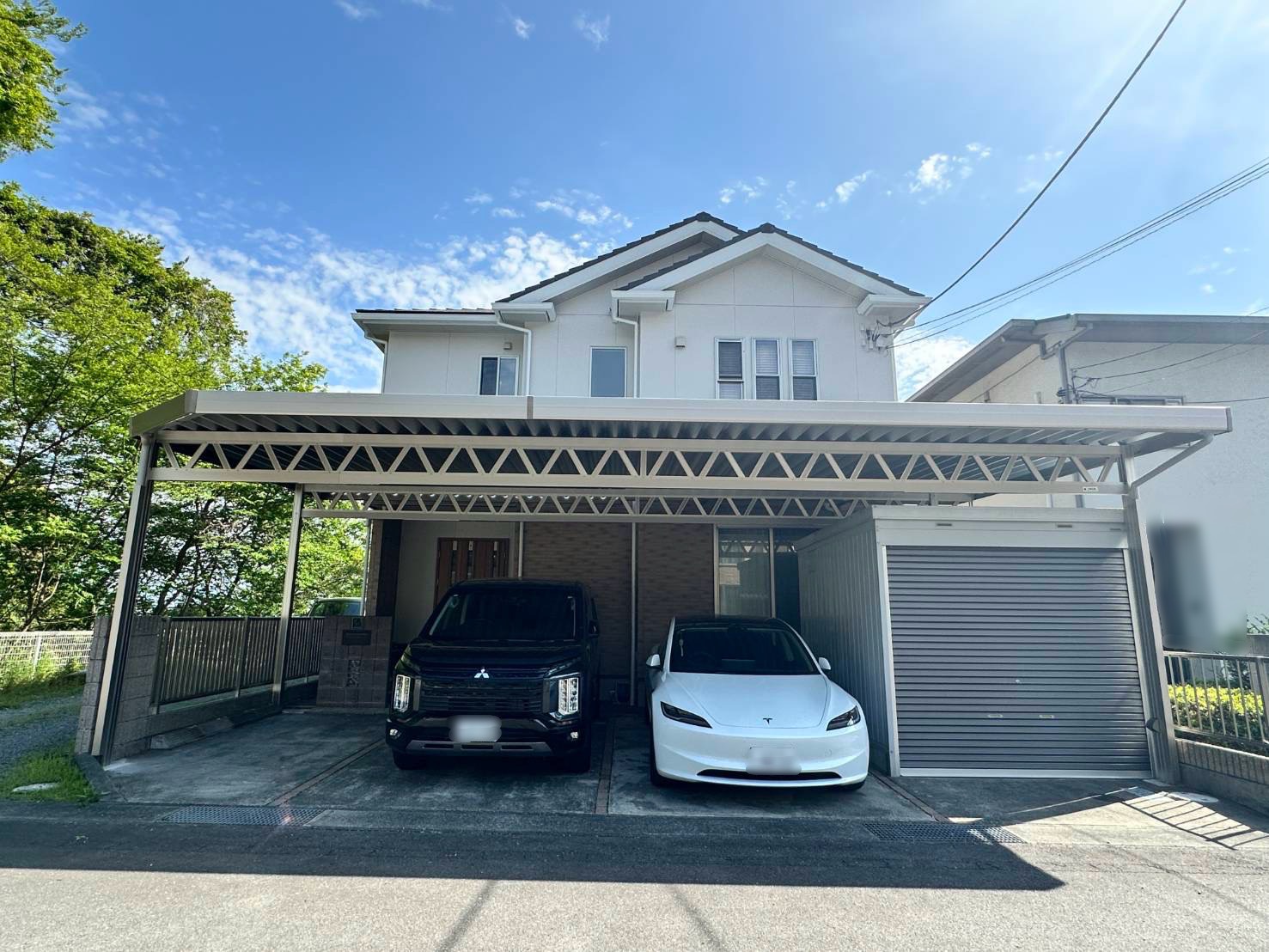 既存ガレージがあっても設置可能！完全オーダーメイドの2台用カーポート