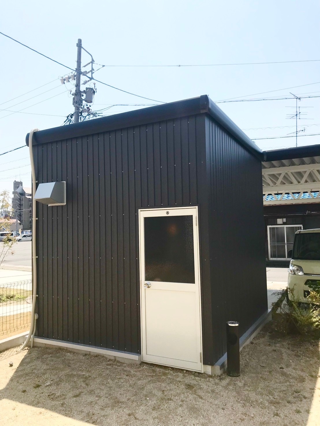 バイクや自転車をすっきり収納！快適で便利なガレージスペースのご提案