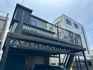 空間を最大限に活かすバルコニーカーポート
