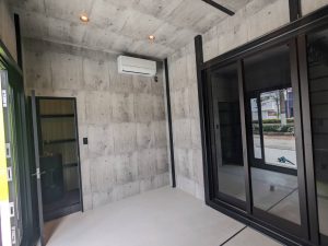 【法人様向け】オフィス・店舗併用型倉庫＆車庫施工事例｜断熱・水回り対応可能な多機能ガレージ