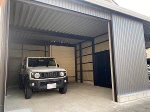 斜めの変形地でも対応可能 / 車庫・倉庫一体型カーポート