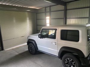 斜めの変形地でも対応可能 / 車庫・倉庫一体型カーポート