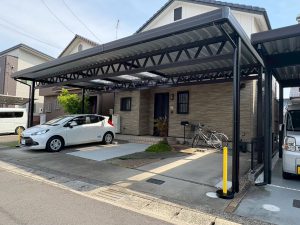 トラス構造で魅せる！強度と美しさを兼ね備えた3台用カーポート施工｜岐阜市