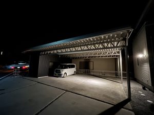 収納庫付き・一体型オーダーカーポート《3台用》｜愛知県豊川市