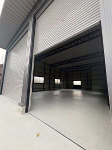 大型農機も余裕で出入り。高天井オーダーメイド農業用倉庫【岐阜県美濃加茂市】