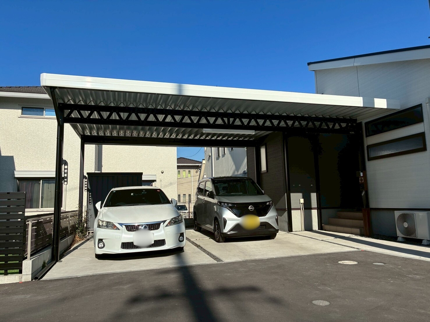 平屋にピッタリ！　二台用カーポート