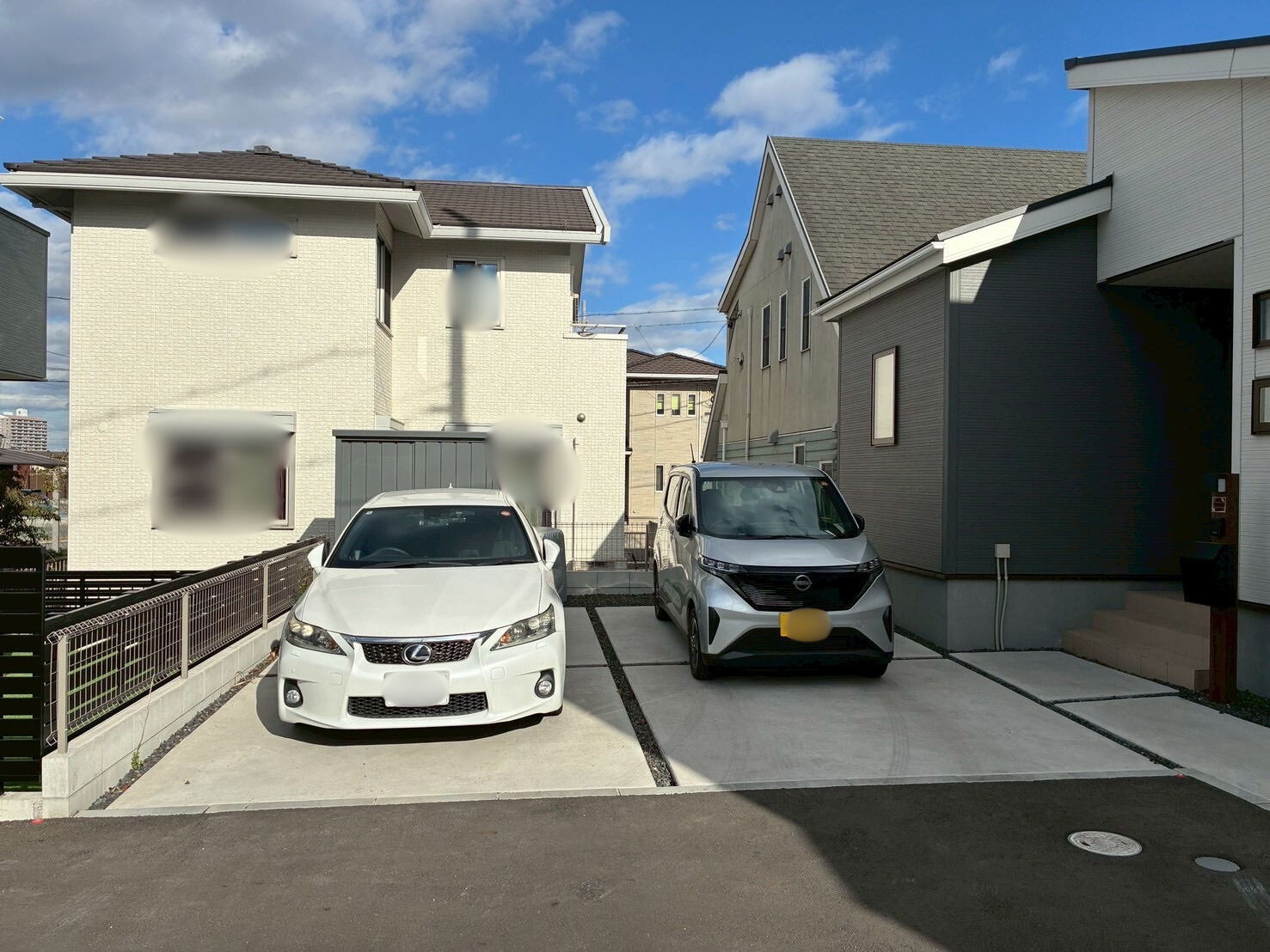 平屋にピッタリ！　二台用カーポート