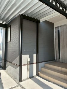 平屋にピッタリ！　二台用カーポート