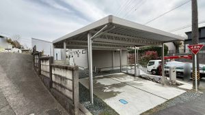 平屋第二弾　4台用カーポート