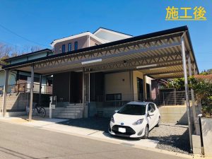 折板ガレージ  庭全体