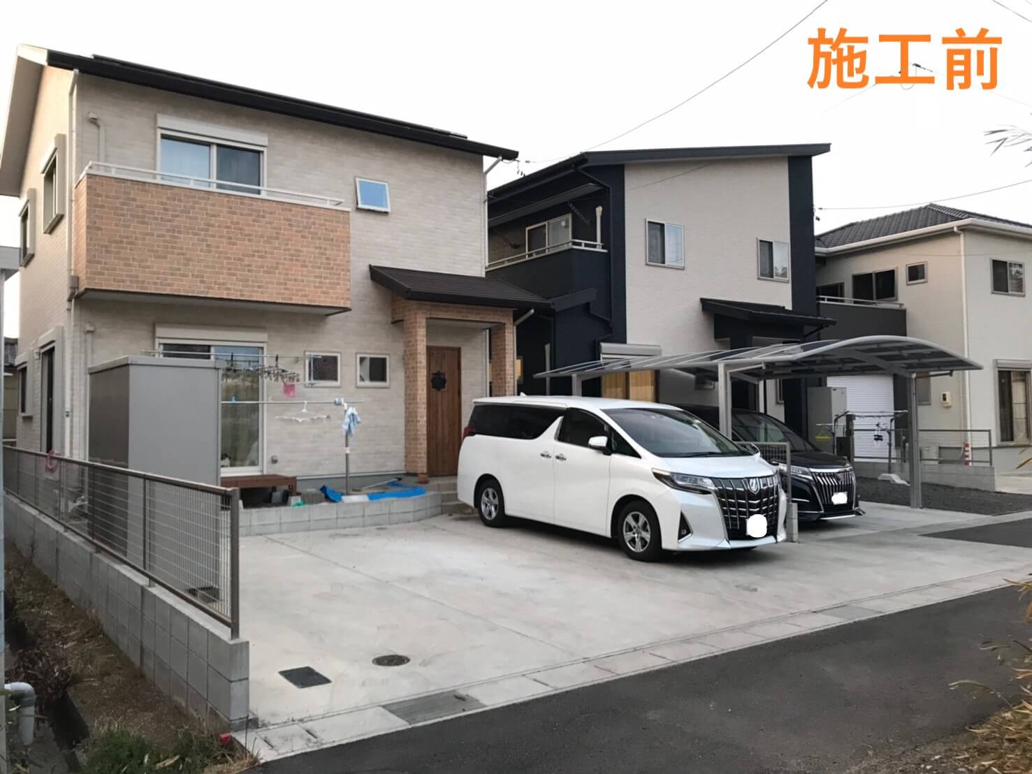 玄関まで雨に濡れないガレージ