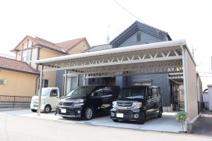 積雪地域対応！3台用オーダーメイドカーポート施工事例