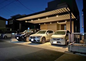 夜の駐車空間を格上げする高級感あふれるカーポート施工事例