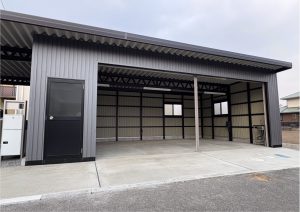 車庫一体型！2台用車庫＋3台用オーダーメイドカーポート施工事例