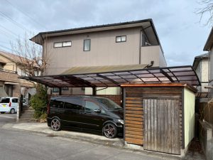 「想像以上の出来栄えを！倉庫付き２台用カーポート」