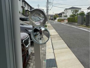 敷地の形に合わせます！完全オーダー電動シャッター付きガレージ